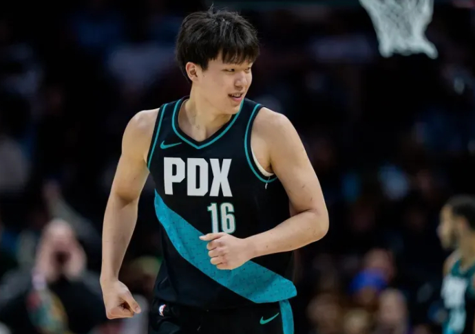 新2皇冠登录-仅上49秒！杨瀚森成笑话！开拓者无情弃用，球迷：小杨委屈了|波特兰开拓者队|犹他爵士队|中国篮球|杨翰森|篮板_新浪体育_新浪新闻