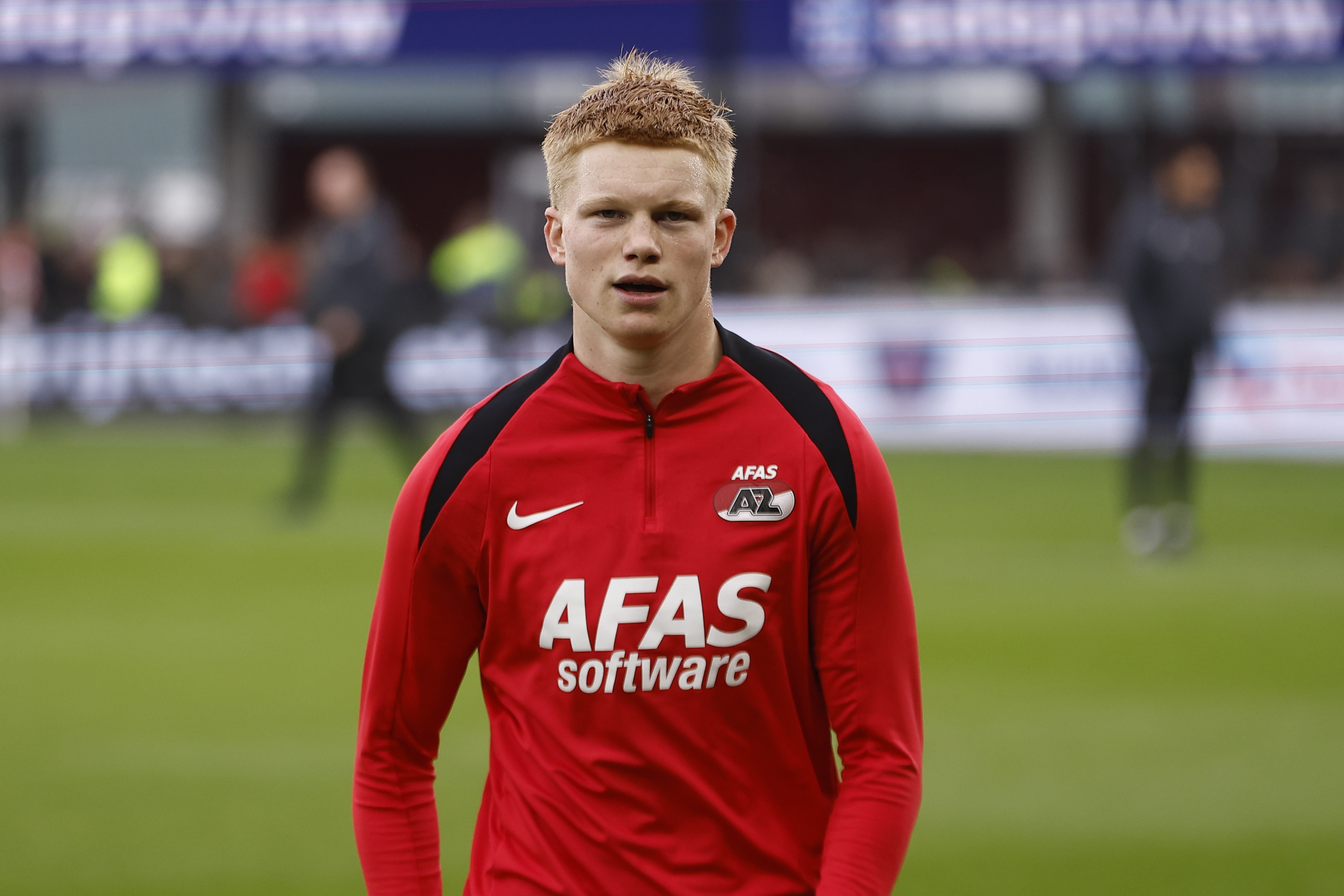 新2皇冠登录-费迪南德：曼联应该签下斯米特，即使要等半年或1年也可以